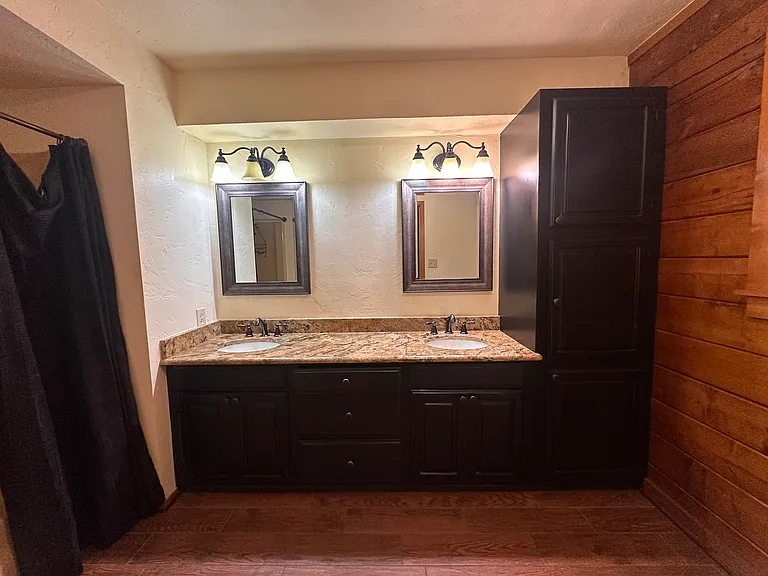 181 NW County Rd #2080 — Photo 32