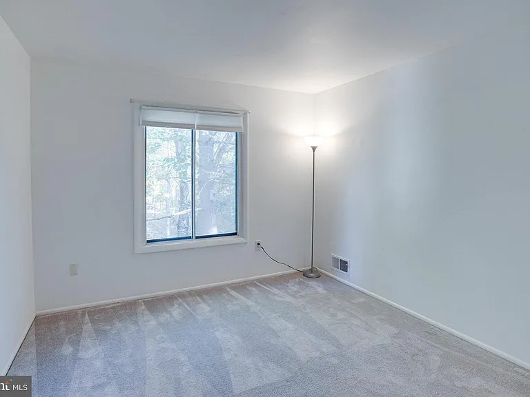 12303 Mulberry Ct — Photo 46