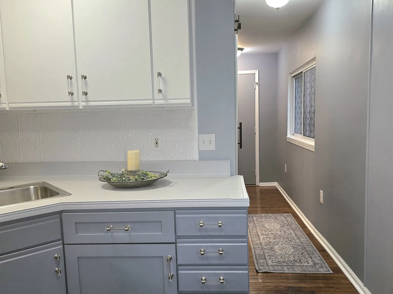 3 bed, 1.5 bath, 890 sqft, $1,790 — Photo 2
