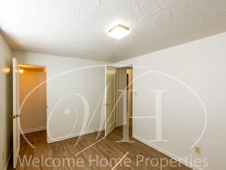 427 SW Bade Ave — Photo 9
