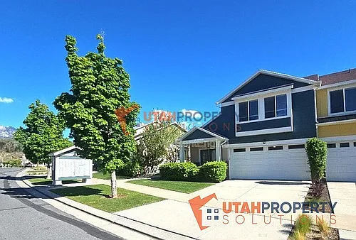 1046 E Quarry View Way Photo 1