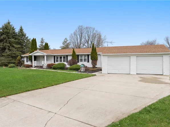 1951 Day Rd, Wayland, NY 14572