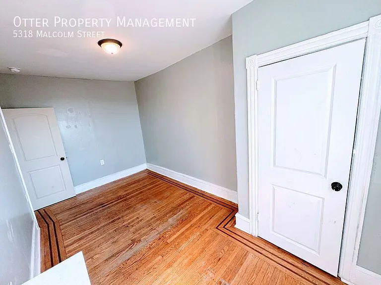 5318 Malcolm St — Photo 27