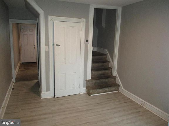 5th image of 423 N 2nd St