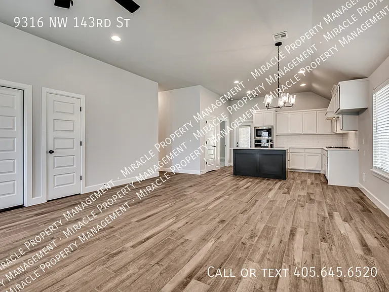 9316 NW 143rd St — Photo 12