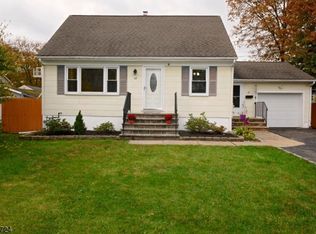 23 Cherokee Ave, Lake Hiawatha, NJ