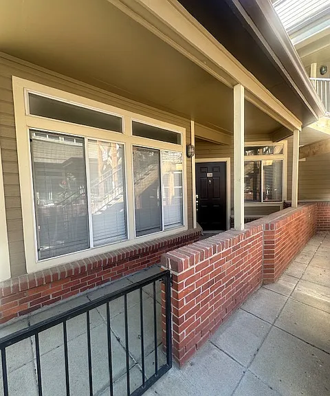 6001 S Yosemite St #F102 — Photo 2