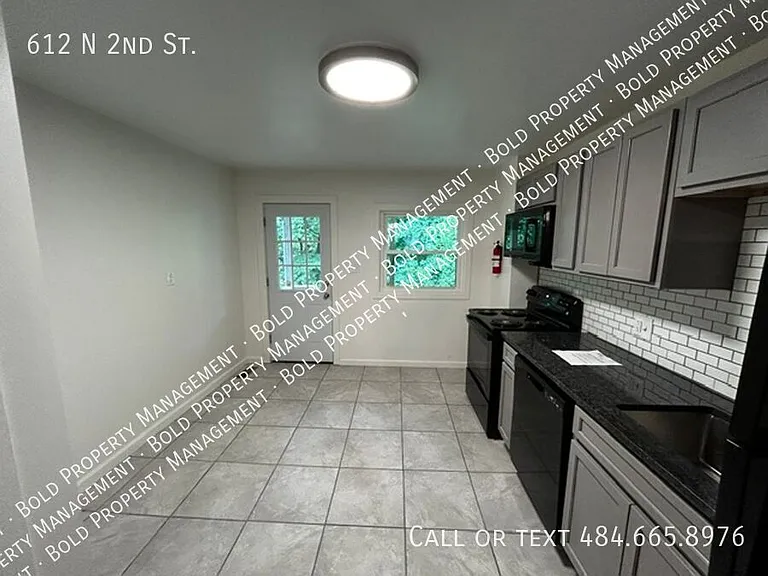 612 N 2nd St — Photo 3