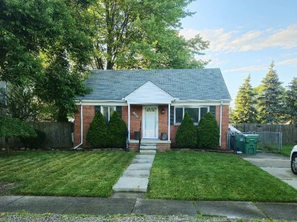 31562 Chester St, Garden City, MI 48135