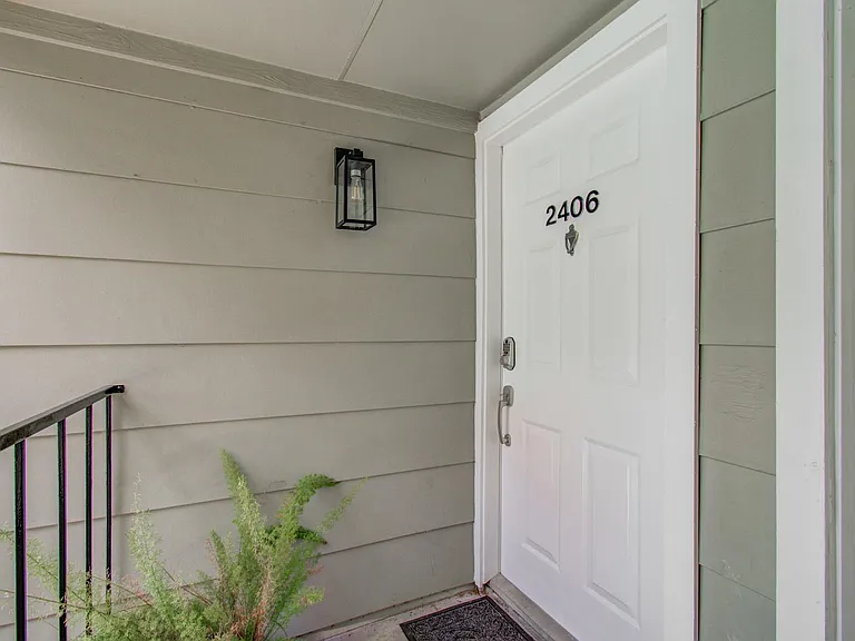 2800 Jeanetta St #2406 — Photo 2