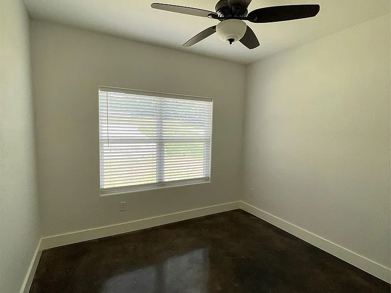 722 E Woodard St #75020 — Photo 6