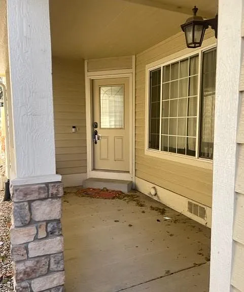 3500 Swanstone Dr #6 — Photo 2