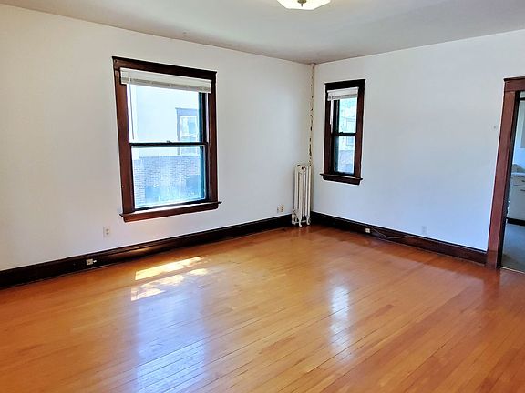 3rd image of 2220 Emerson Ave S APT 1A