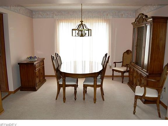 5th image of 8525 Tanglewood Ln