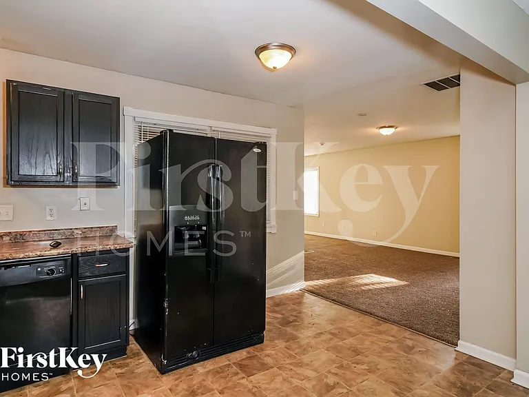 6440 W 15th St — Photo 8