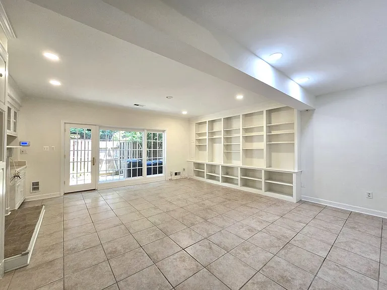 5135 Westbard Ave — Photo 20