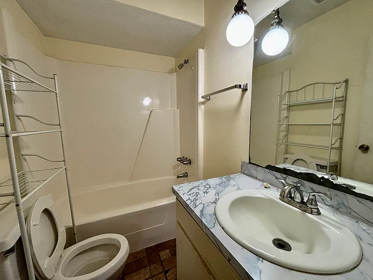 Main Bathroom