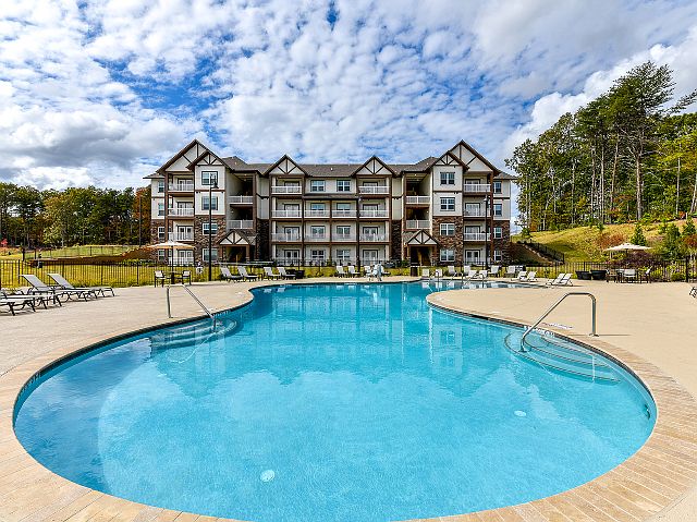 Resort-Style Pool
