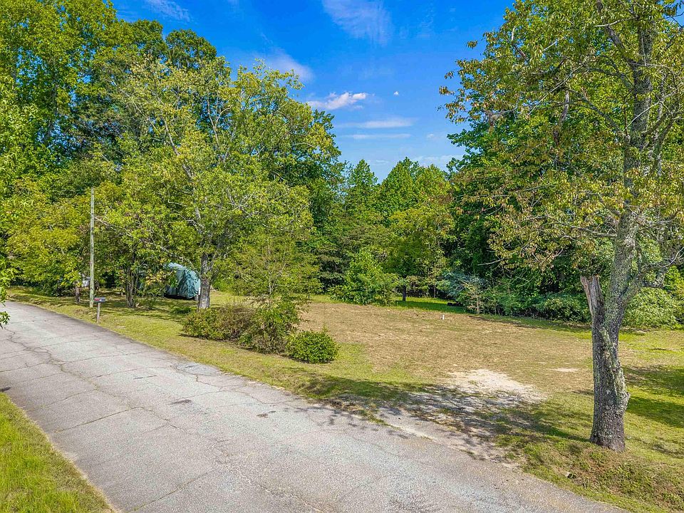 1st image of 230 Campbell Mill Rd