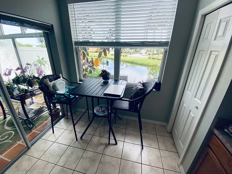 639 Vallance Way NE — Photo 35