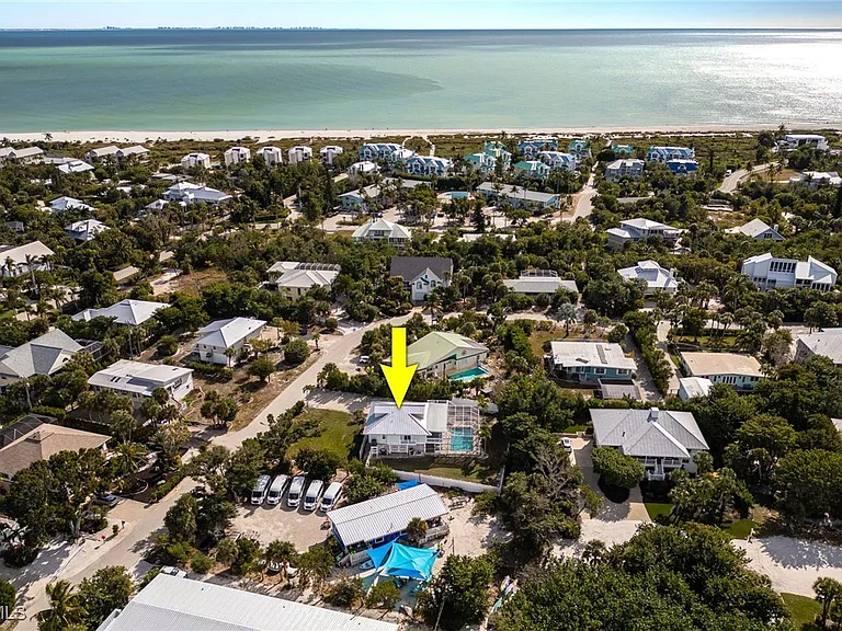 424 Lagoon Dr — Photo 39