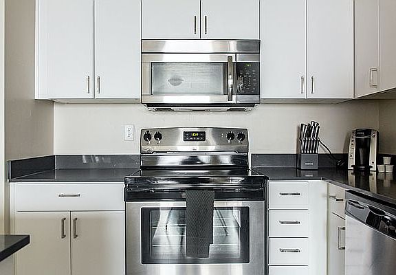 4th image of 4 S William St #18B