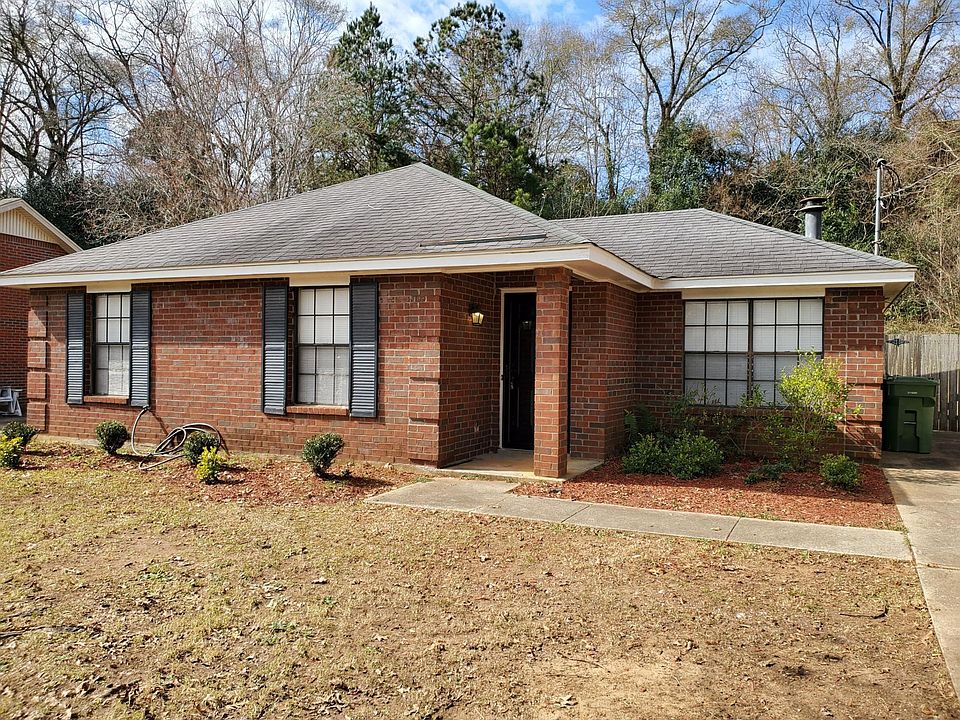 1st image of 372 Forest Park Dr