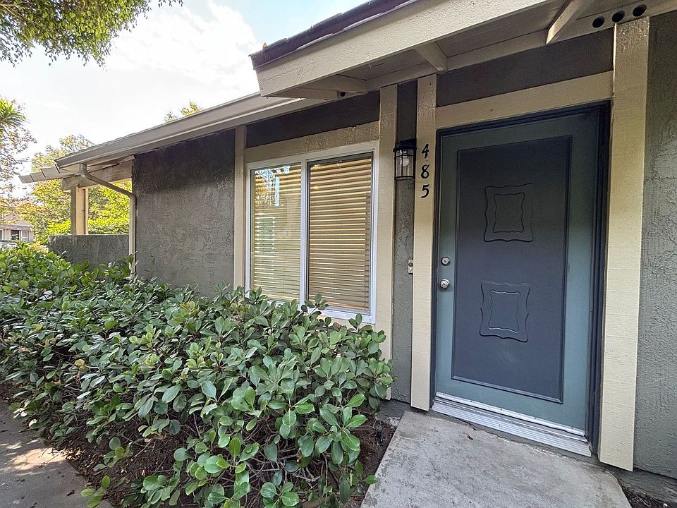 1st image of 485 Serento Cir