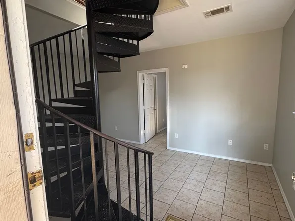 909 N North St #41STSTREET, Fort Smith, AR 72904