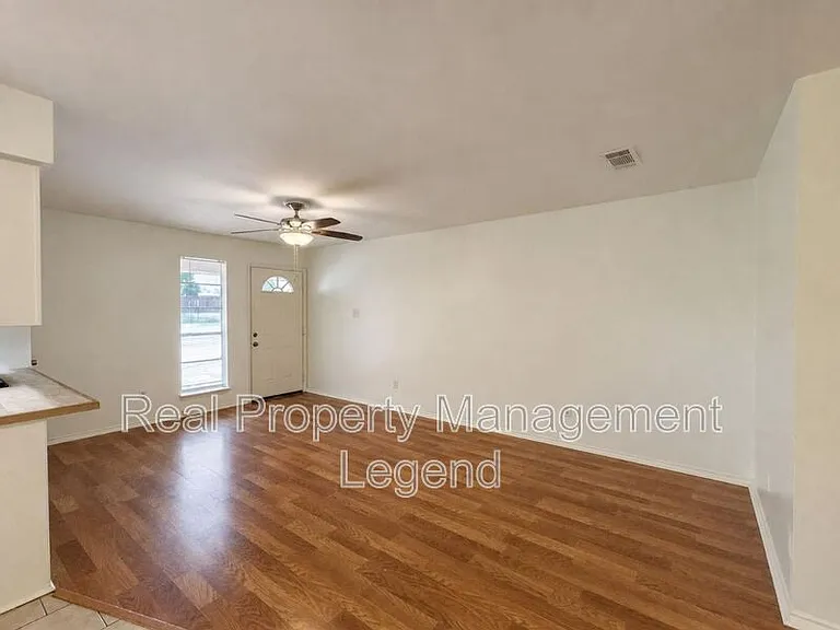 112 Oak Hill Dr #OAK HILL DR 112 — Photo 8