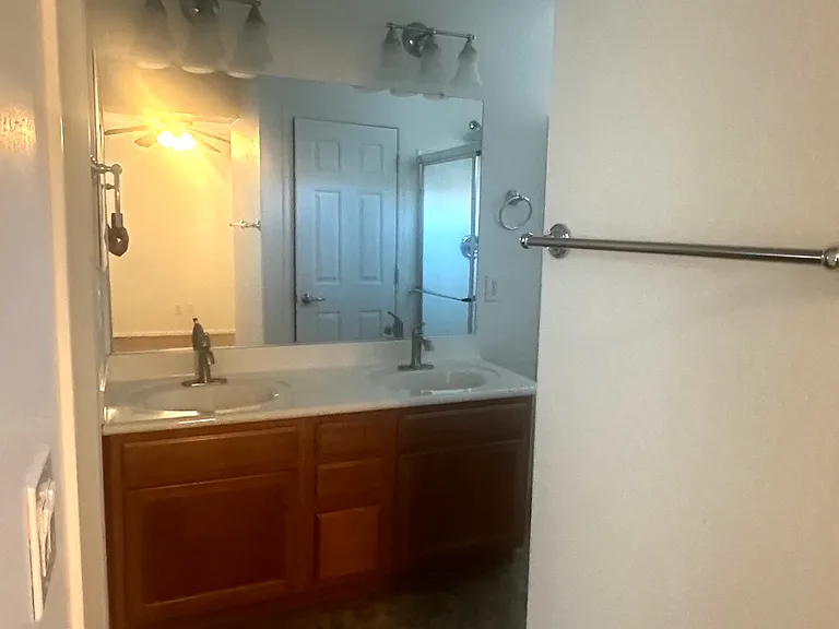 8352 W Vernon Ave — Photo 14