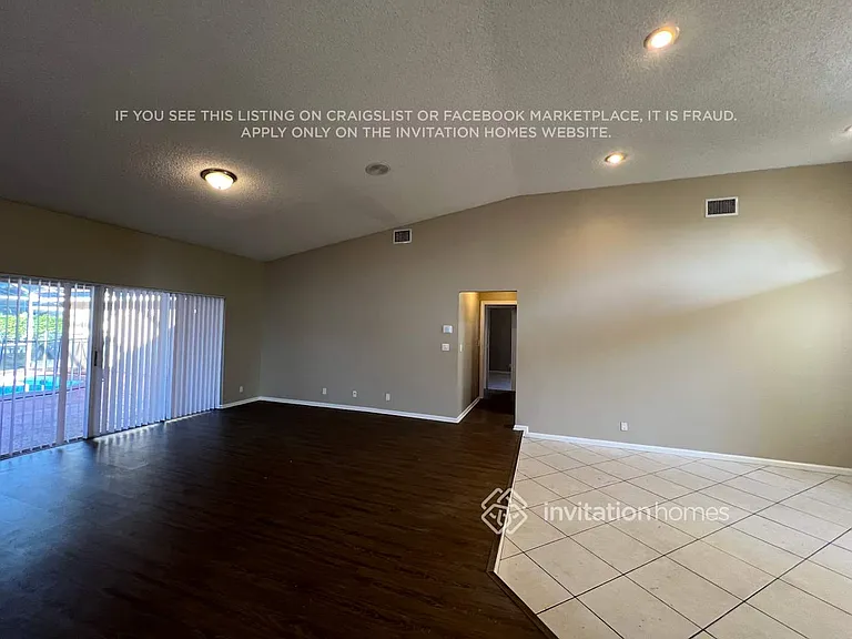 10347 NW 50th Ct — Photo 5