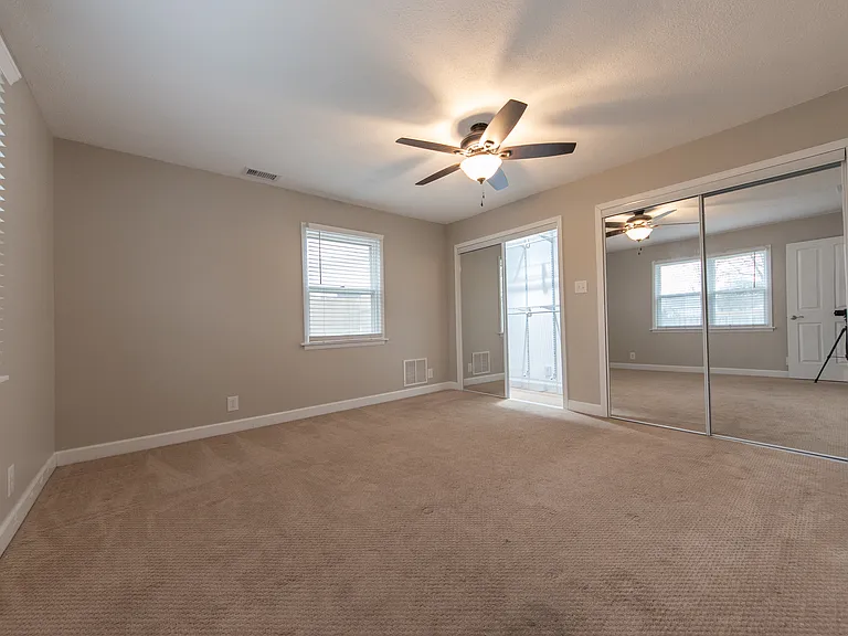 2943 Desoto Way — Photo 14