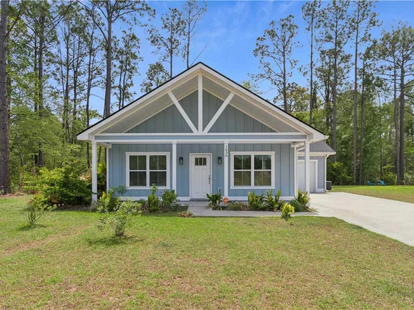 1636 Ashantilly Dr, Darien, GA 31305