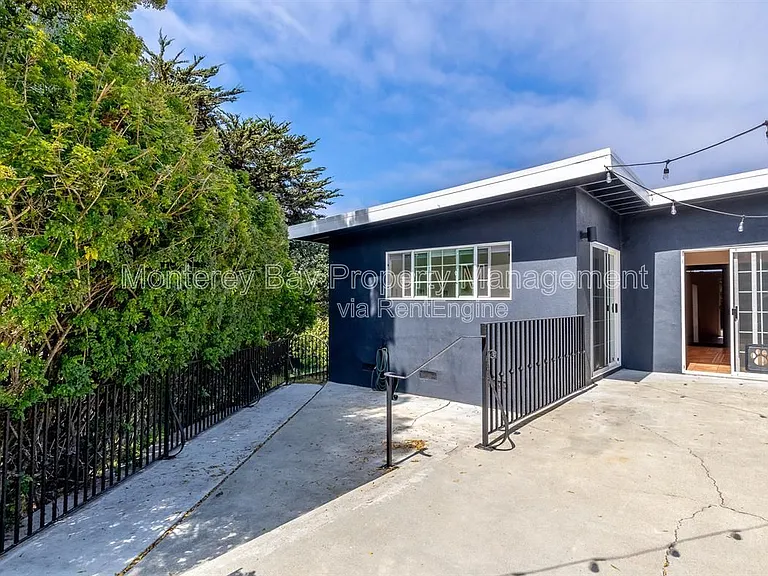 3057 Otto Dr — Photo 33
