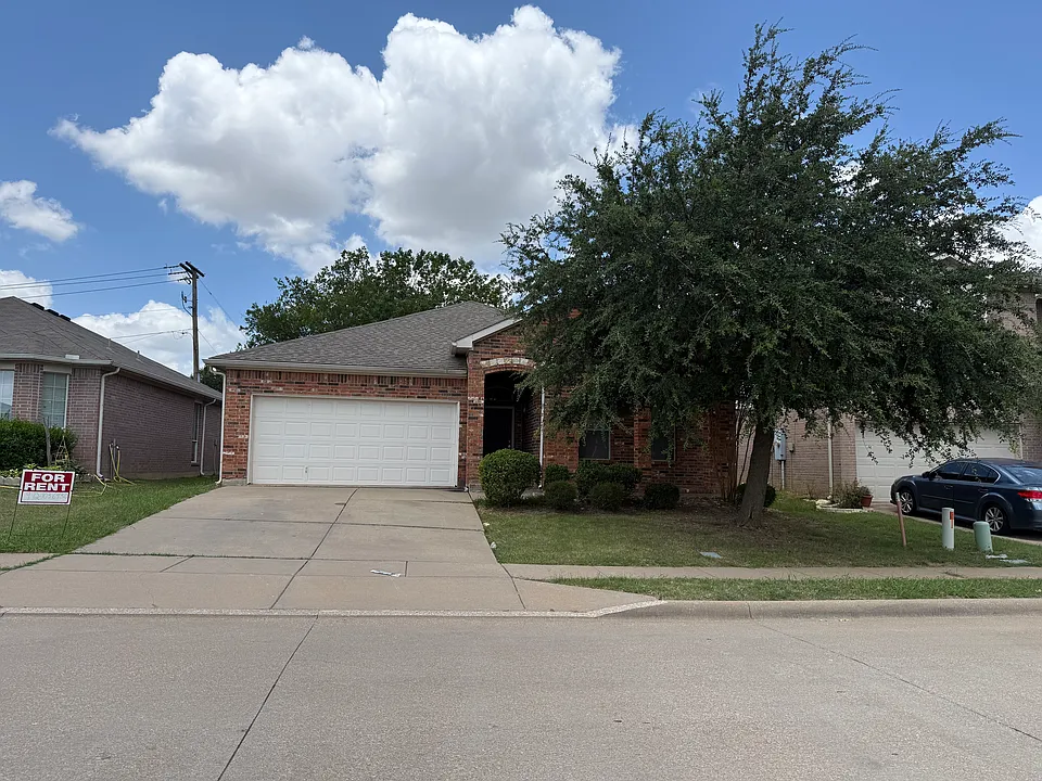 1152 Sunderland Ln
