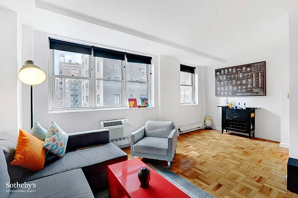 Sold by Sotheby's International Realty | media 7