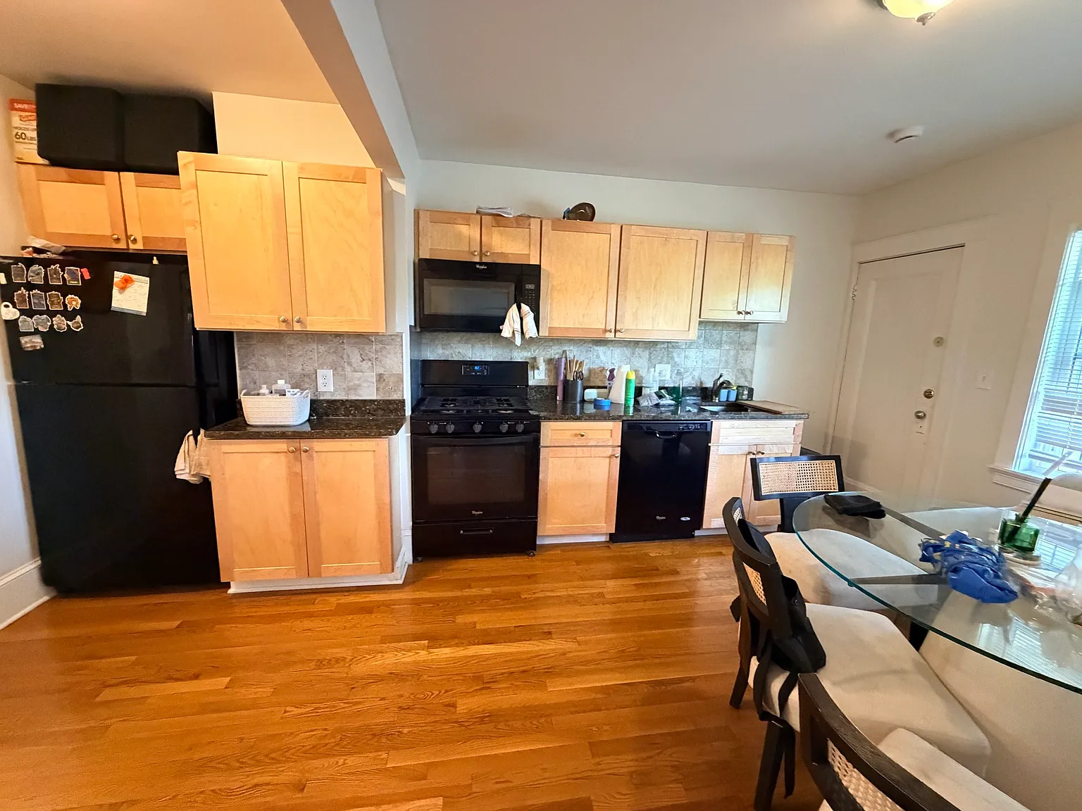 2 bed, 1.0 bath, 9999 sqft, $2,300 — Photo 1