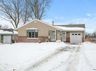 5823 Hamilton St, Omaha, NE 68132