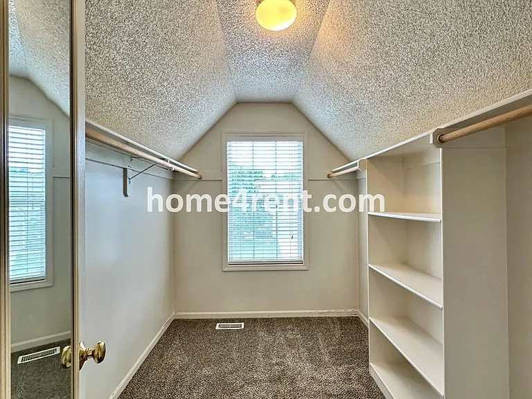 17825 W 160th St — Photo 38