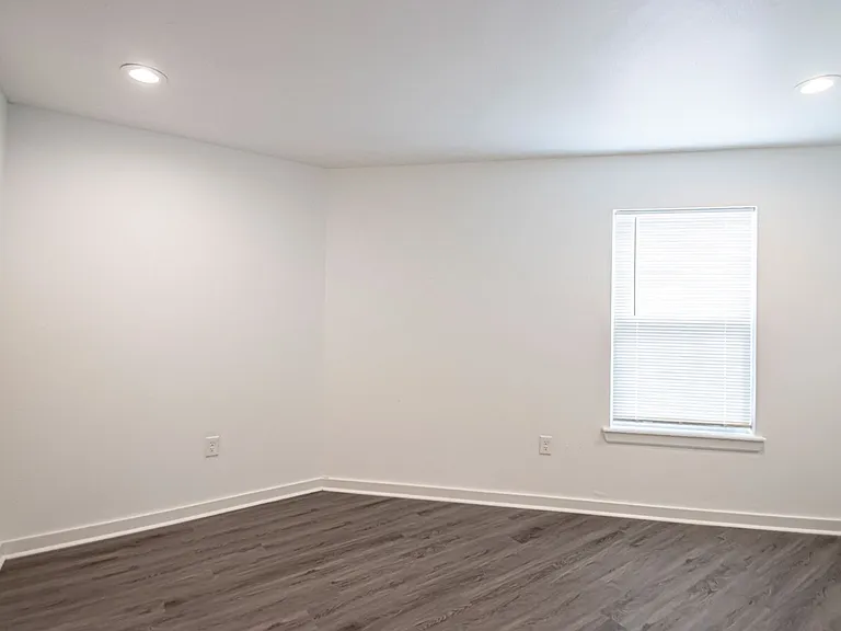 21 Towne Park Court — Photo 13