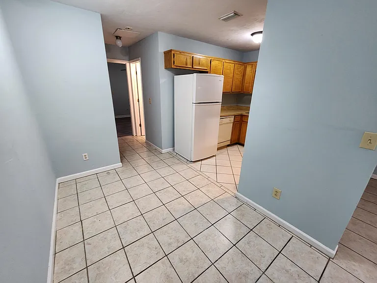 332 Hayden Rd — Photo 11