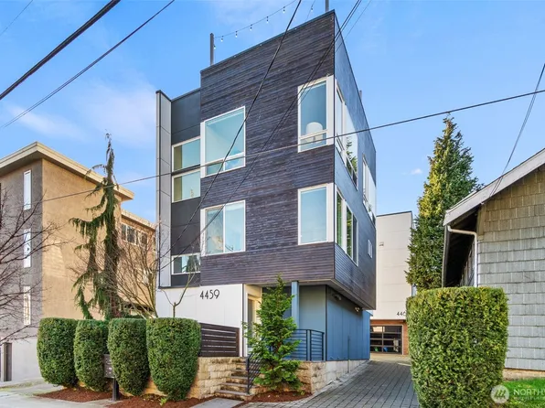 4459 Midvale Avenue N, Seattle, WA 98103