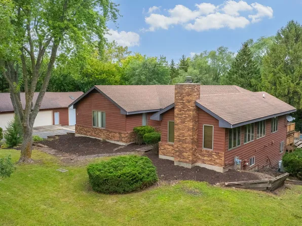 19 Hillside Dr, Yorkville, IL 60560