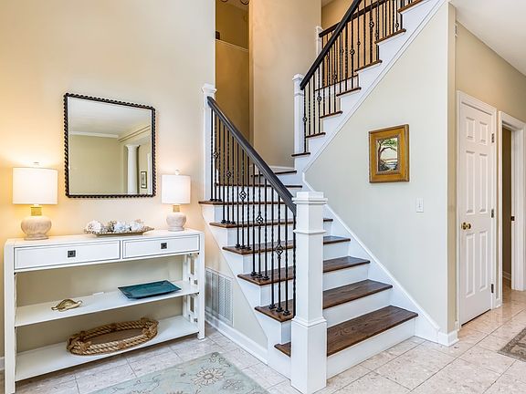 5th image of 7011 Eschol Ct