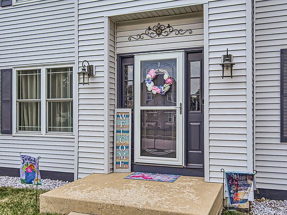 3rd image of 1801 Brighton Ln