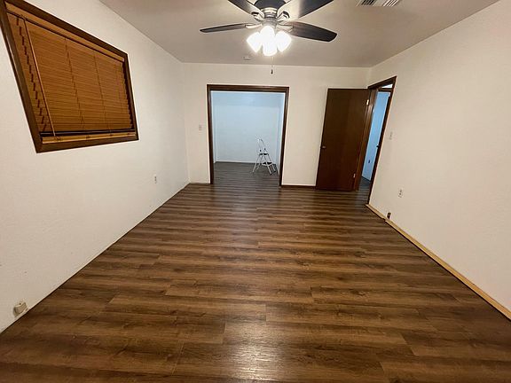 5th image of 207 N Titel St