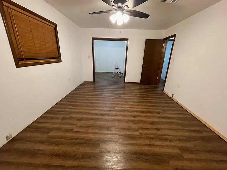207 N Titel St — Photo 5