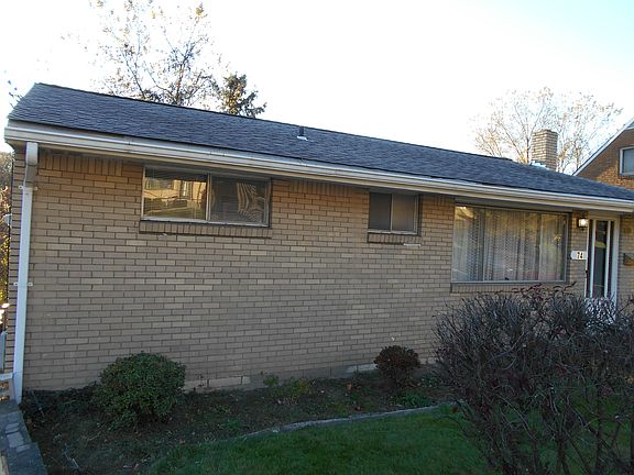 3rd image of 74 N Joslyn Dr