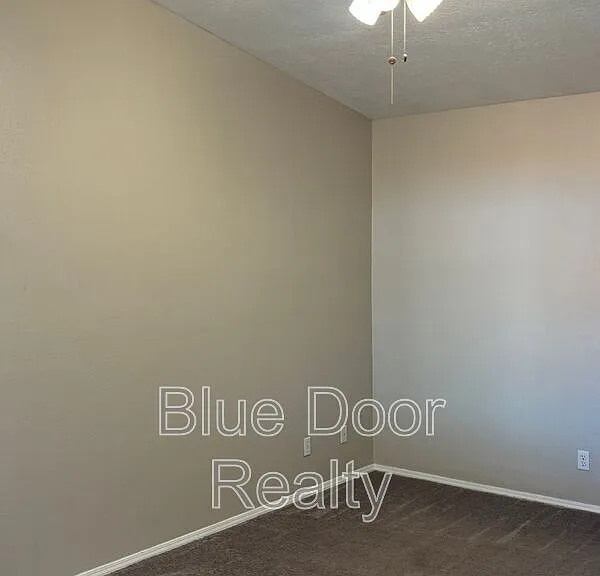 2125 Sierra Ln NE — Photo 22